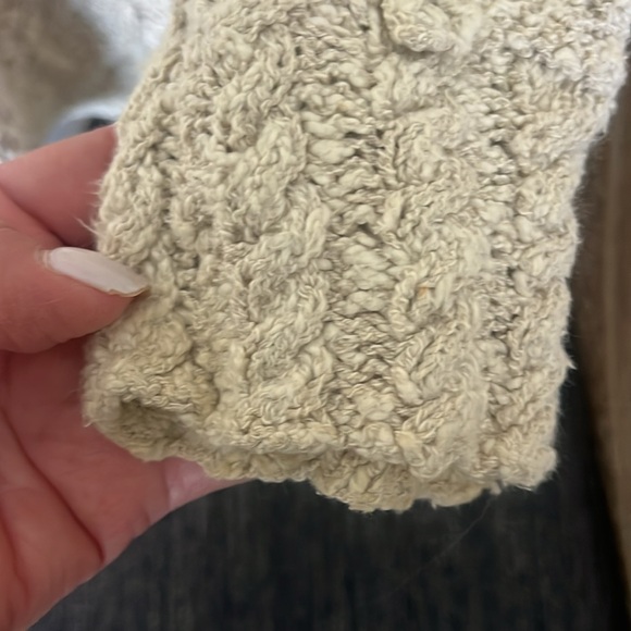 Quills Woolen Market Ireland hand diamond knit oatmeal colored fisherman… - Picture 9 of 13